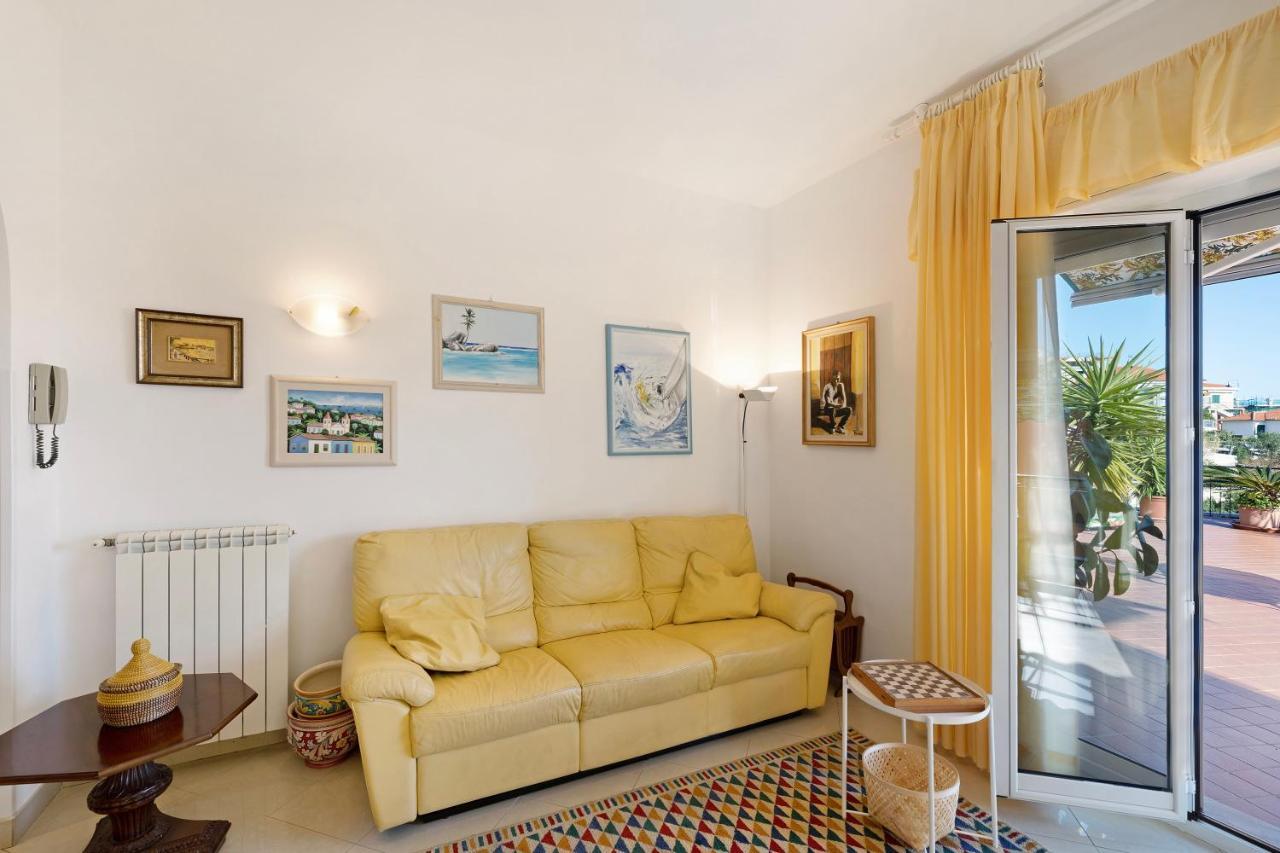 Attico Cielo E Mare Apartman Spotorno Kültér fotó