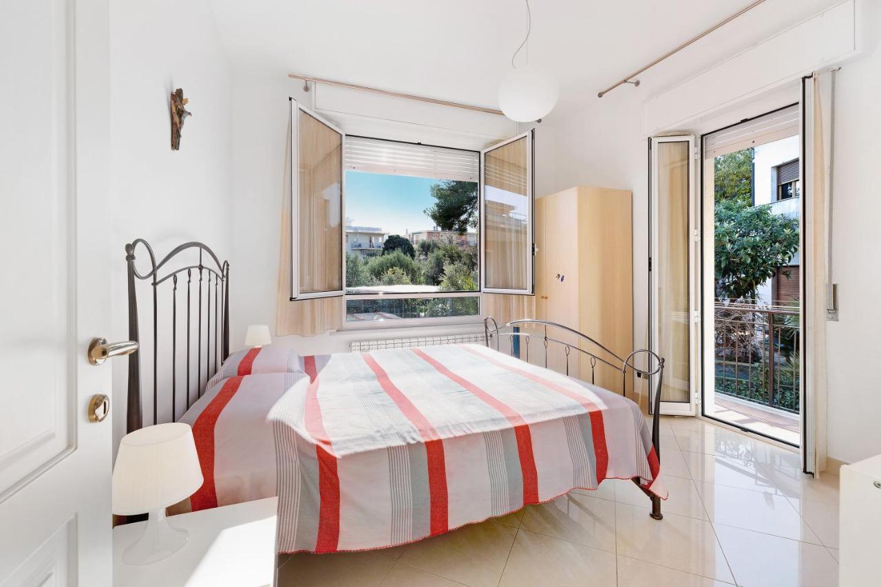 Attico Cielo E Mare Apartman Spotorno Kültér fotó